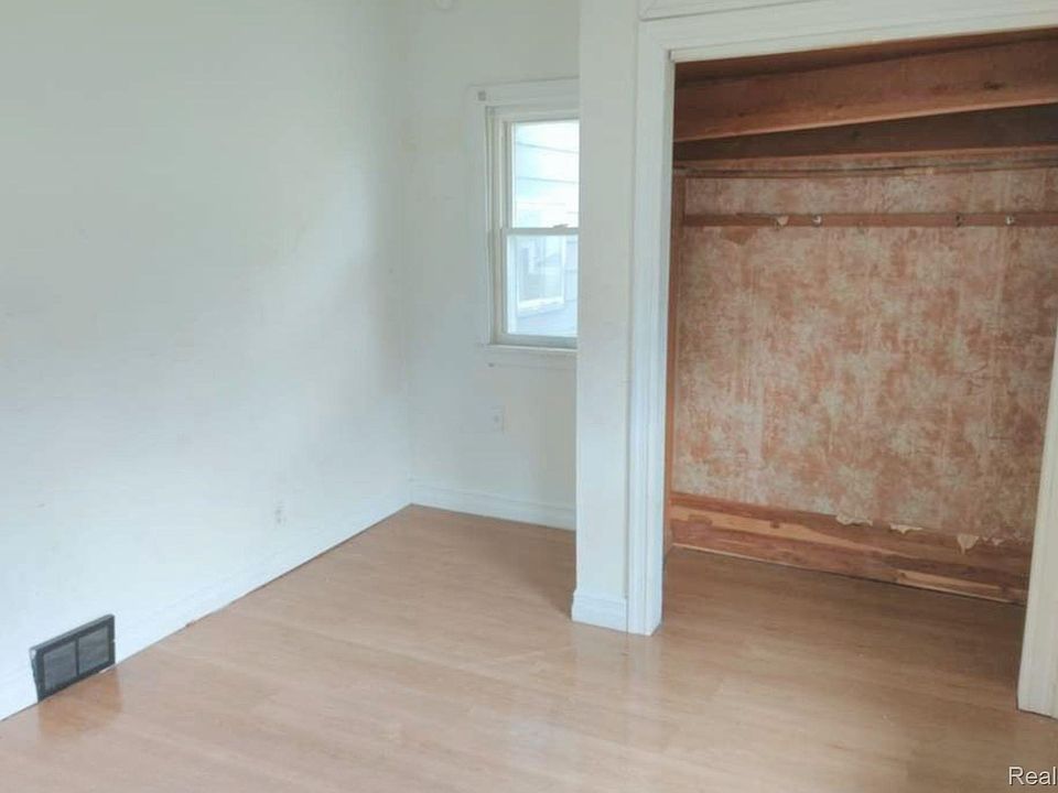 1317 E Muir Ave, photo 11