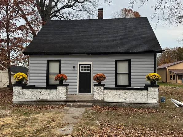 507 N Main St, Milan, IN 47031