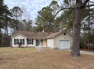 107 Wildwood Ct, Hubert, NC 28539