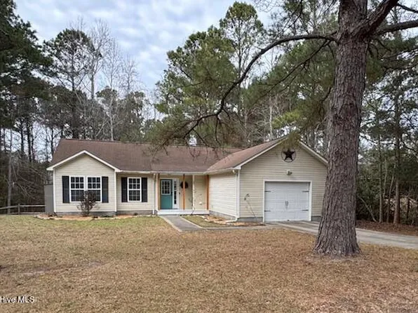 107 Wildwood Court, Hubert, NC 28539