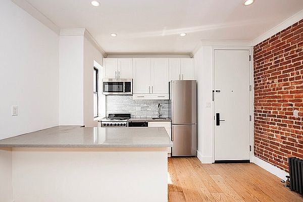 1st image of 359 E 50th St #3B