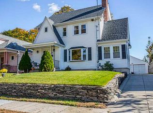112 Grace St, Cranston, RI 02910