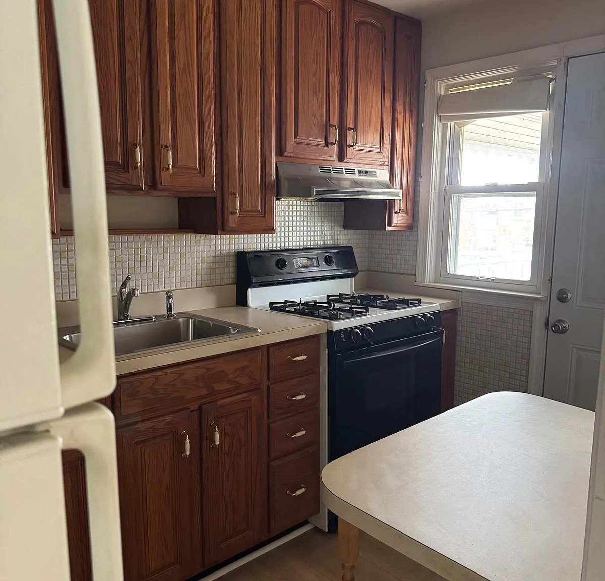 4413 Parkton Ave — Photo 4