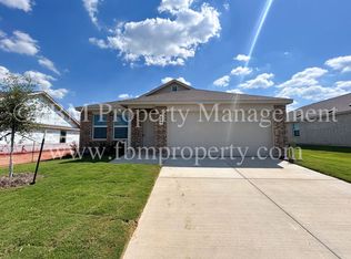 644 Criner St, Grandview, TX 76050