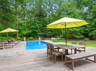 11 White Pine Rd, East Hampton, NY 11937