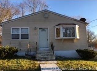 30 Nonquit St, West Haven, CT 06516