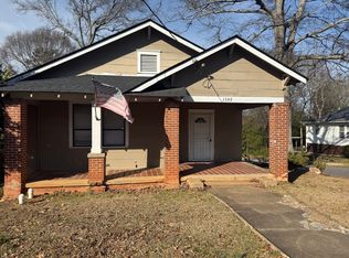 1749 Thompson Ave, East Pt, GA 30344