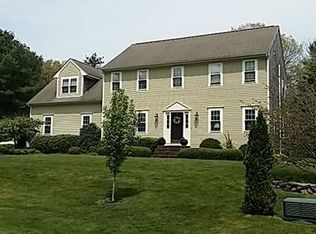 9 Christine Dr, Dartmouth, MA 02747