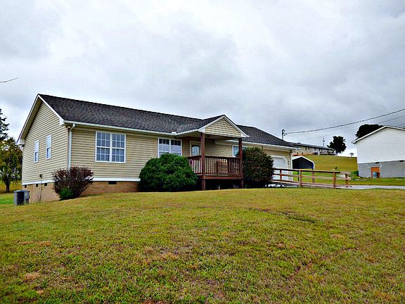 2nd image of 1708 Corral Ln