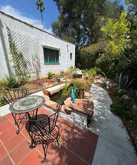 1562 N Mar Vista Ave — Photo 22