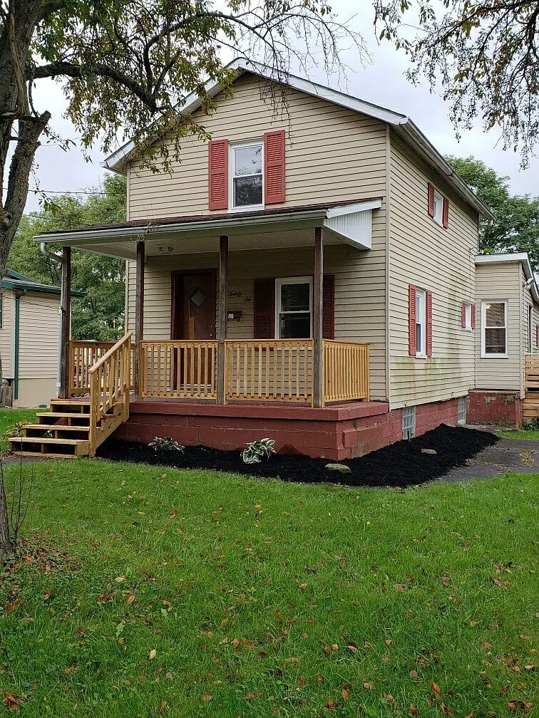 426 North Ave photo 1
