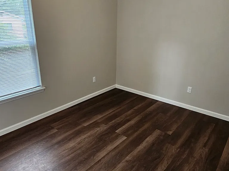 1420 Swallow Ln — Photo 19