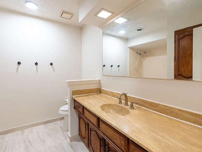 5417 Knollridge Dr — Photo 16