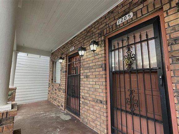 4th image of 1205-1207 Teche St