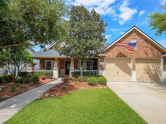 3rd image of 10707 Barker Lake Ct