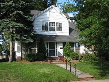2nd image of 13442 Parkway Dr