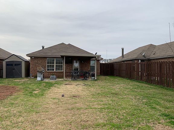 3rd image of 1656 Buena Vista Blvd