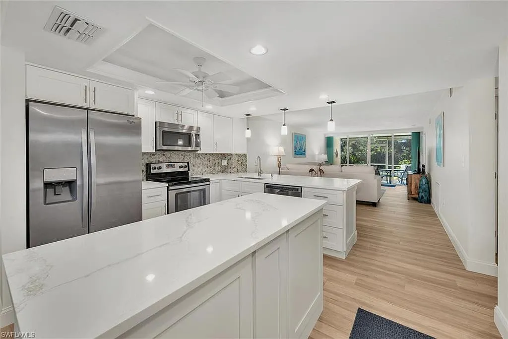 2 bed, 2.0 bath, 1267 sqft, $6,000 — Photo 1