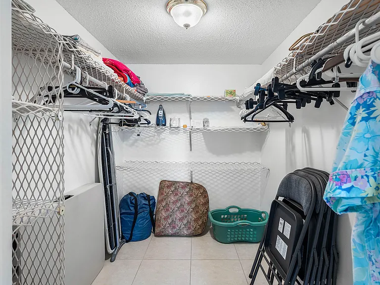 721 Lori Dr #208 — Photo 17
