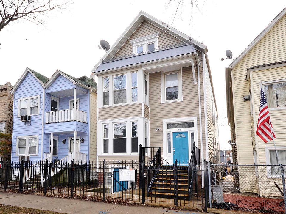 1st image of 1920 N Ridgeway Ave APT 1