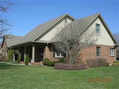 2nd image of 500 Burr Oak Dr