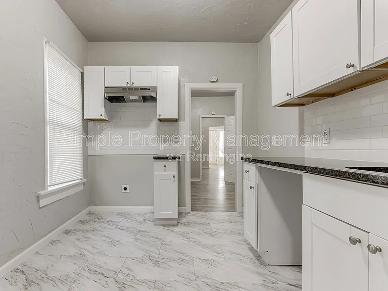 1719 NW 1st St — Photo 17