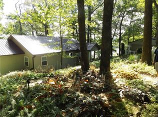 22487 E War Eagle Rd, Springdale, AR 72764