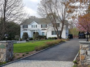3 Nicols Ct, West Harrison, NY 10604