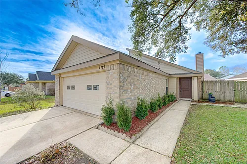 2122 Highland Hills Dr Photo 1
