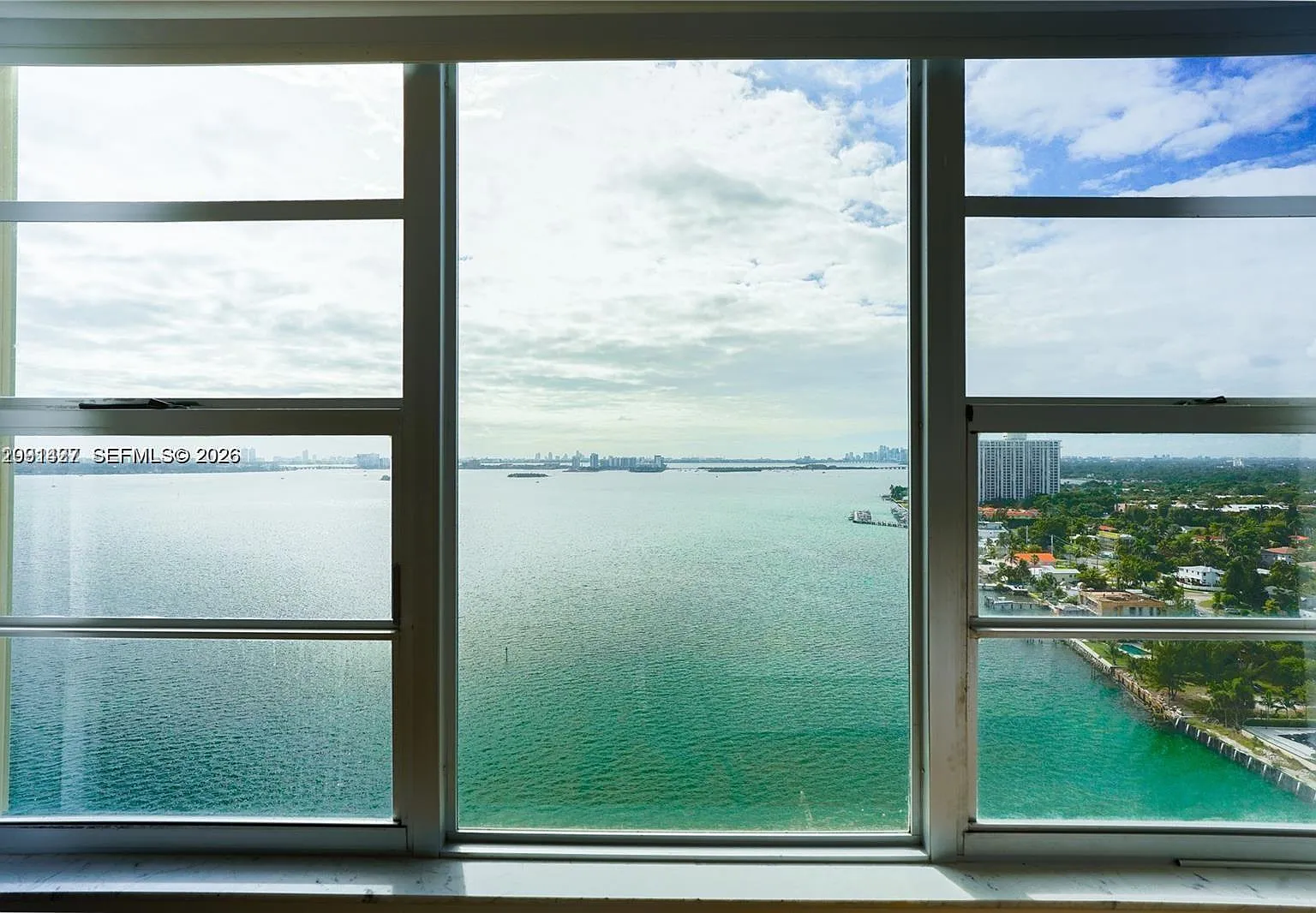 Jockey Club Condo — Photo 3