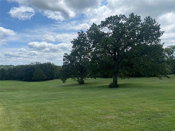 4th image of Lily Lake Ln