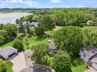 3921 Minnewashta Ct, Excelsior, MN 55331