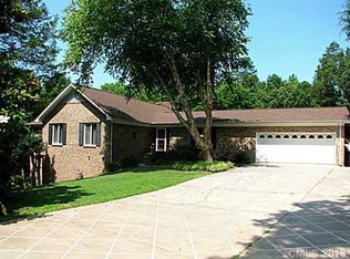 145 Overbrook Dr NE, Concord, NC 28025