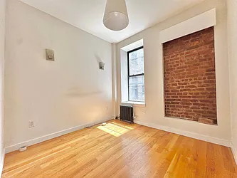 Rented by Doorway NYC, LLC