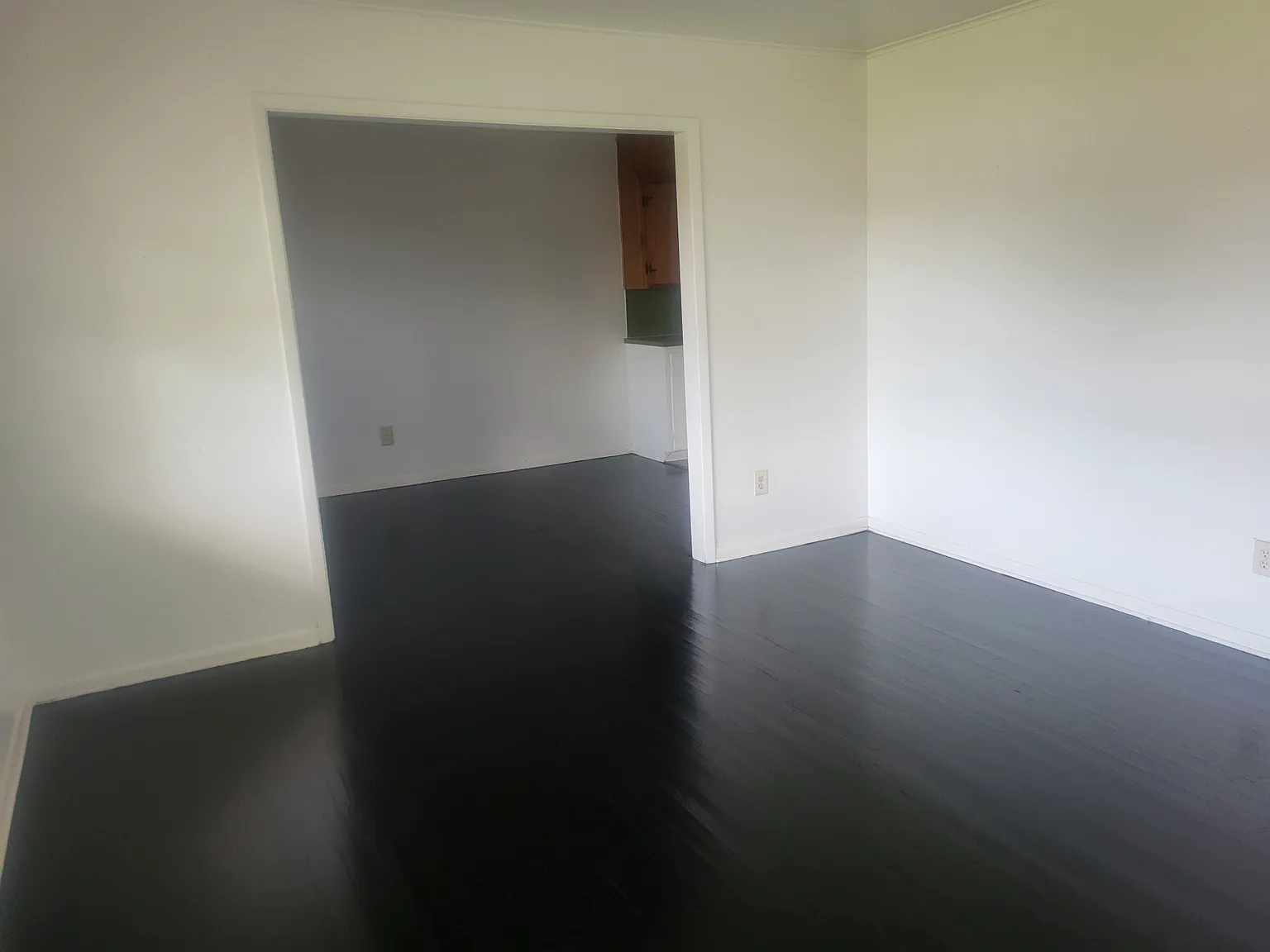 4 bed, 1600 sqft, $1,350 — Photo 3
