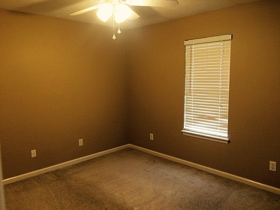 5th image of 107 Harvestwood Dr