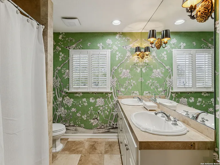 106 Morningside Dr — Photo 32