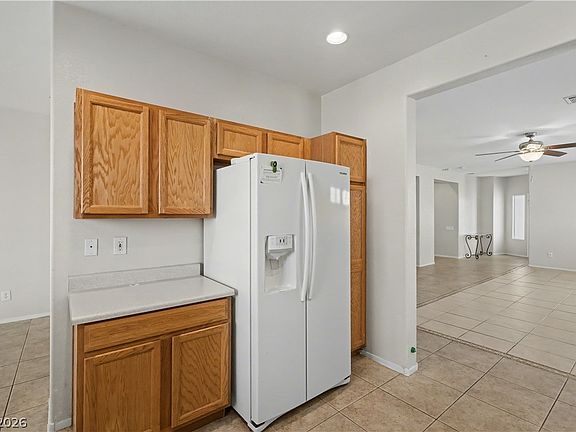 5th image of 6820 Dipper Ave