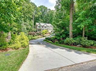 2985 Skyland Dr NE, Chamblee, GA 30341