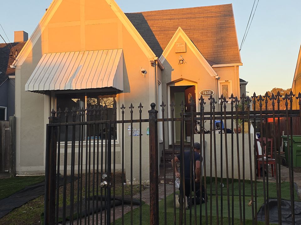 2nd image of 7638 Holly St