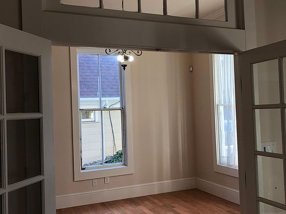2nd image of 284 Athol Ave