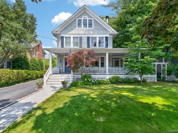 107 Sidney Street, Oyster Bay, NY 11771