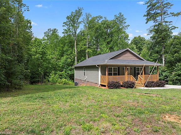 2nd image of 247 Lake Dr #9