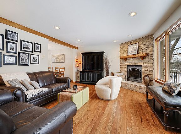 2nd image of 12413 Forest Glen Blvd