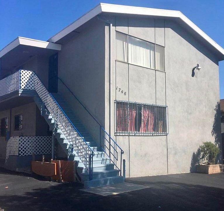 2nd image of 1746 S La Brea Ave APT 3