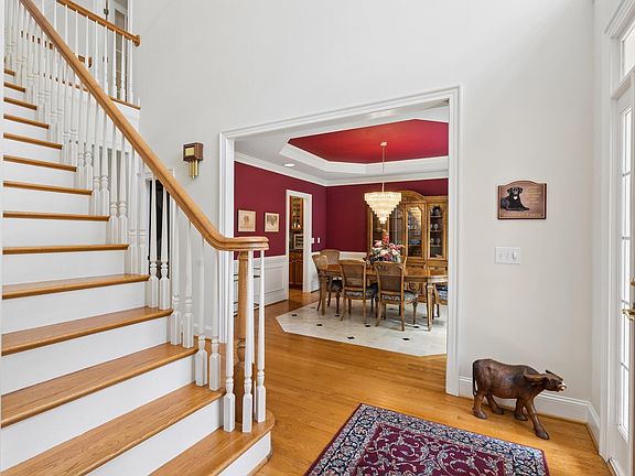 4th image of 8505 Davishire Dr