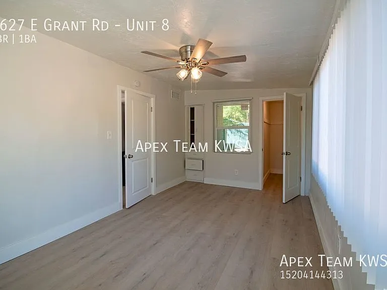 2627 E Grant Rd #8 — Photo 16