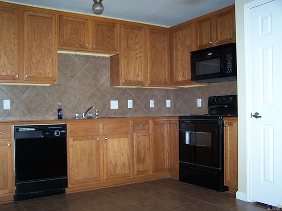 4th image of 26007 Burlwood Ave