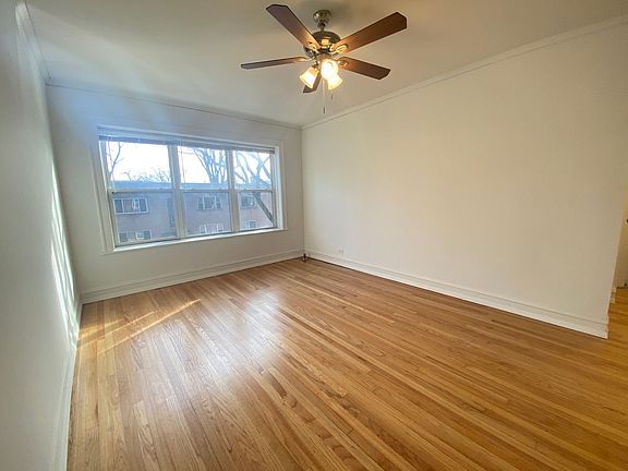 3rd image of 6144 N Hoyne Ave APT 1