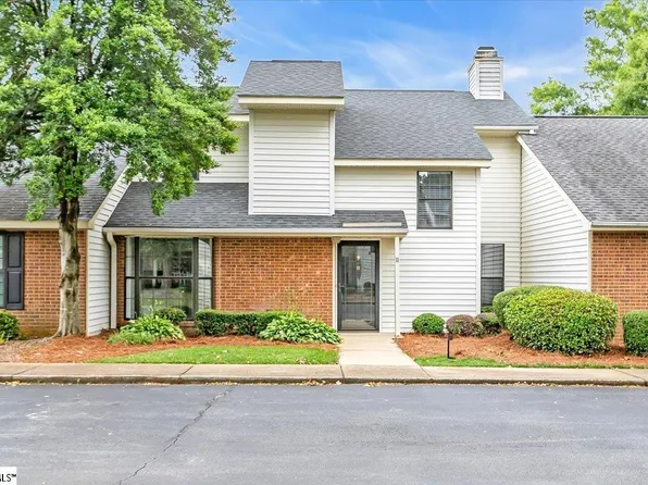 11 Forest Lake Dr, Simpsonville, SC 29681